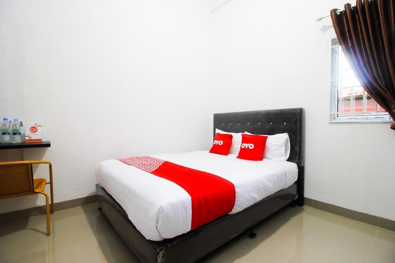 โอโย 1653 ฟาจาร์ เรสซิเดนซ์ Hotel เปกันบารู ภายนอก รูปภาพ
