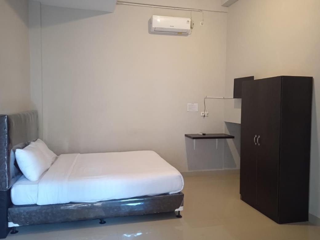 โอโย 1653 ฟาจาร์ เรสซิเดนซ์ Hotel เปกันบารู ภายนอก รูปภาพ
