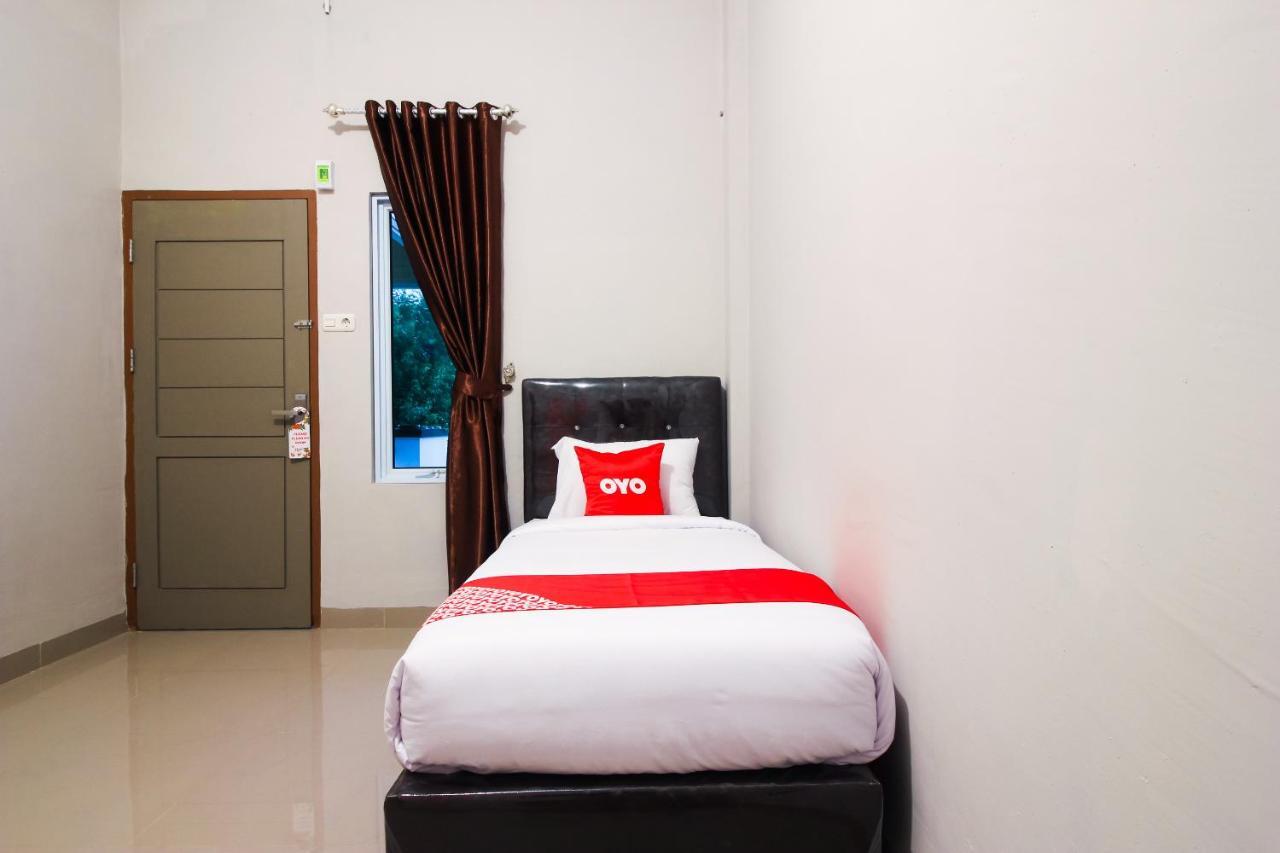 โอโย 1653 ฟาจาร์ เรสซิเดนซ์ Hotel เปกันบารู ภายนอก รูปภาพ