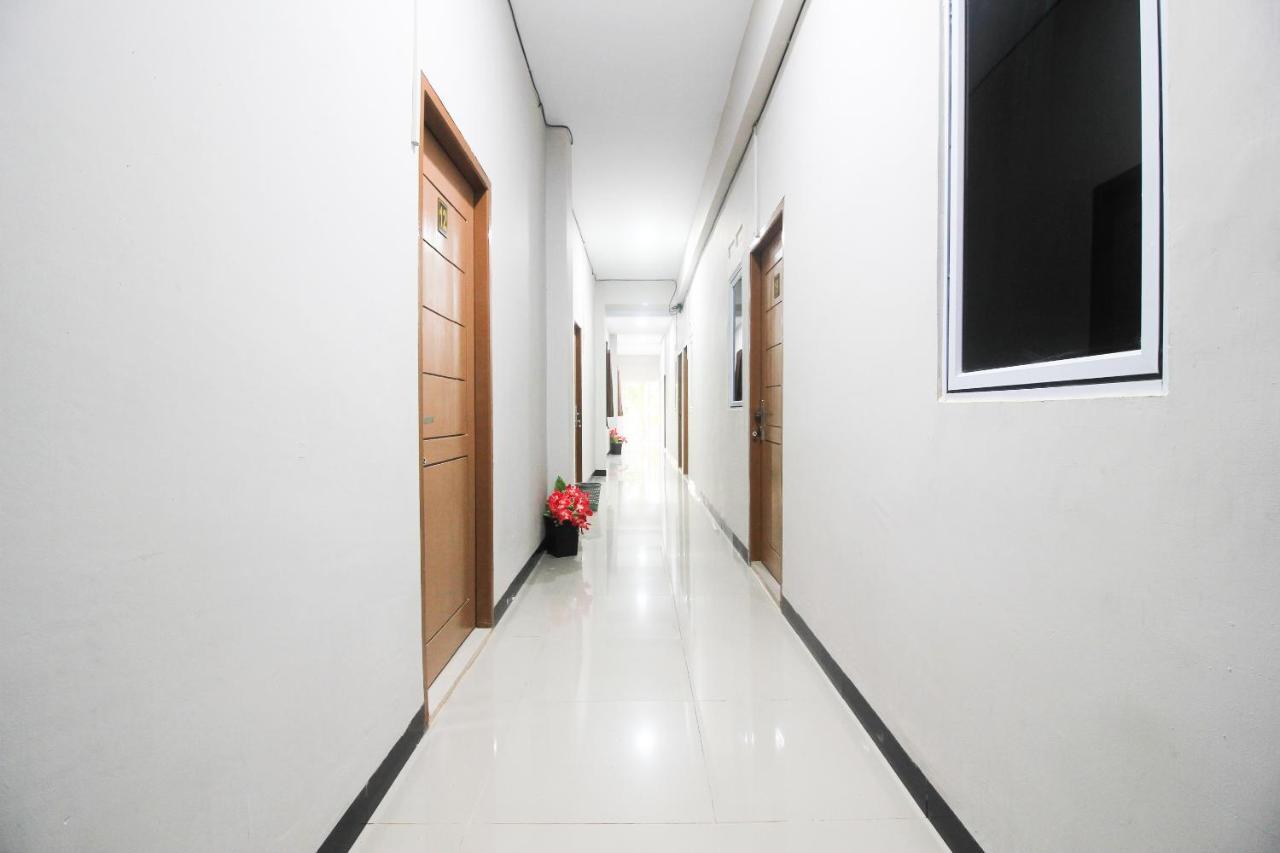โอโย 1653 ฟาจาร์ เรสซิเดนซ์ Hotel เปกันบารู ภายนอก รูปภาพ