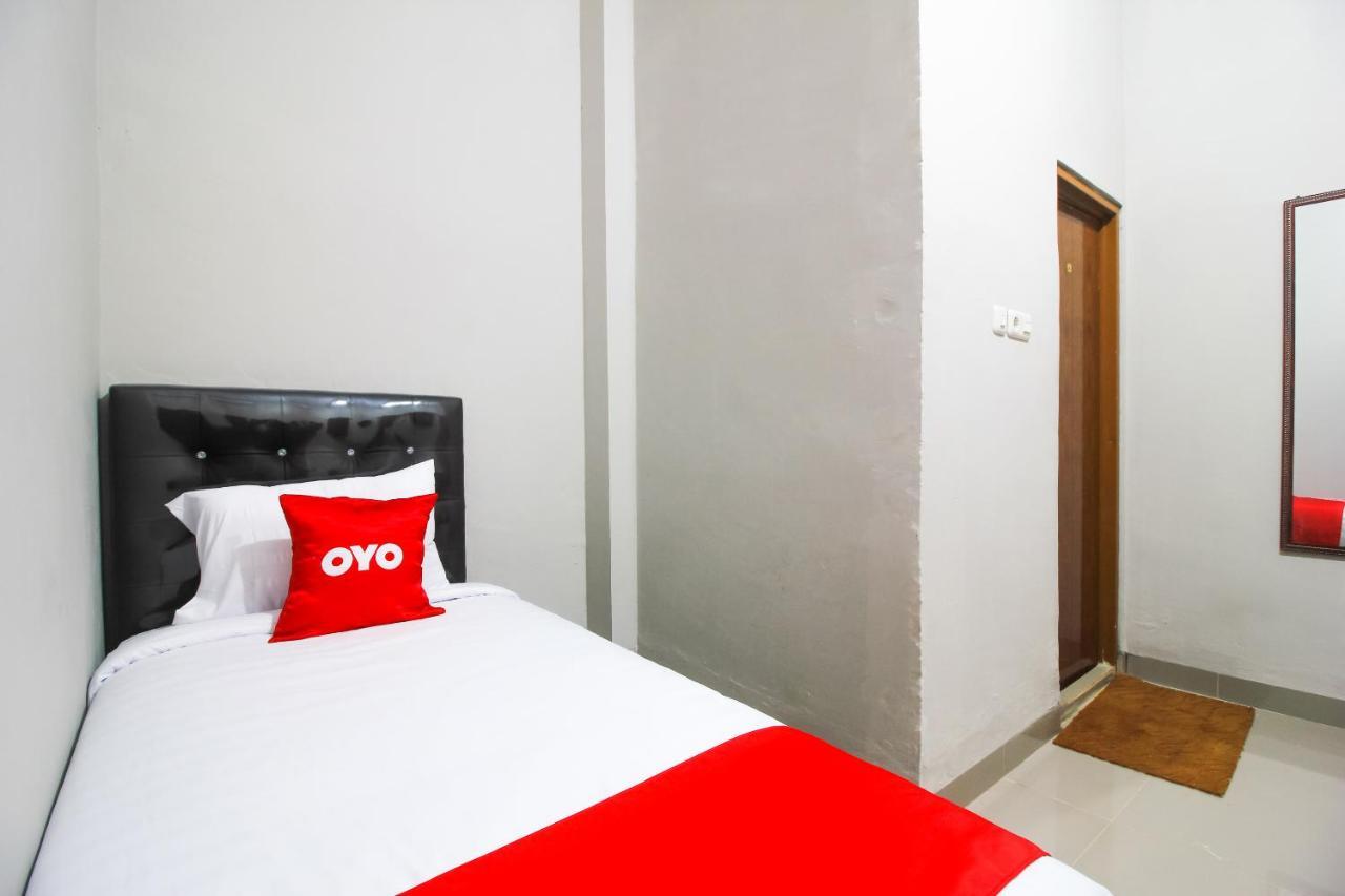 โอโย 1653 ฟาจาร์ เรสซิเดนซ์ Hotel เปกันบารู ภายนอก รูปภาพ
